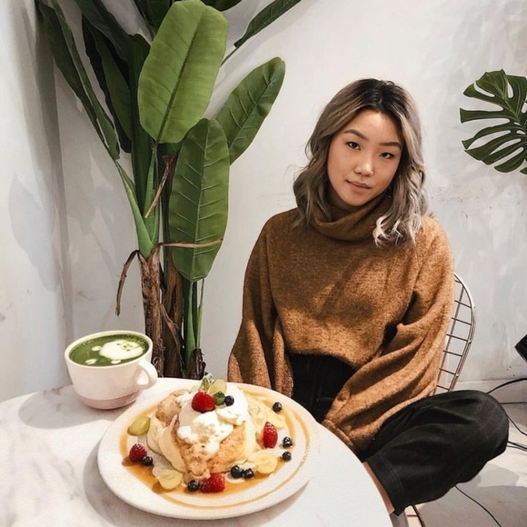 NWOT Aritzia Babaton Adichie Sweater - Picture 8 of 14